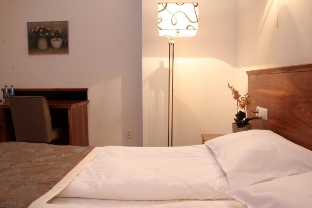 Villa Julia Cracovia Esterno foto